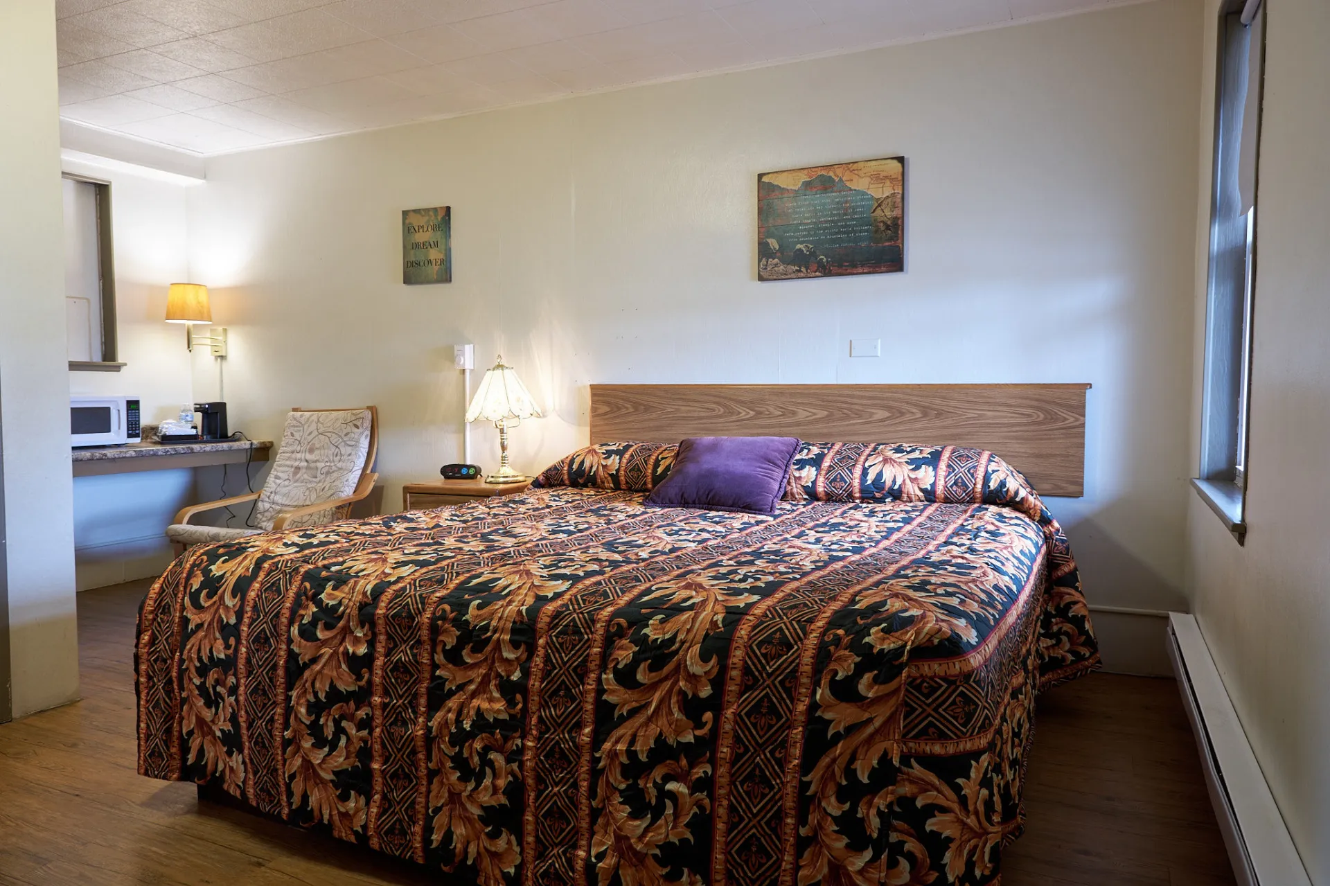 King Bed Room